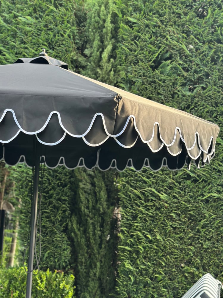 Harolds Signature Outdoor Umbrella - Black