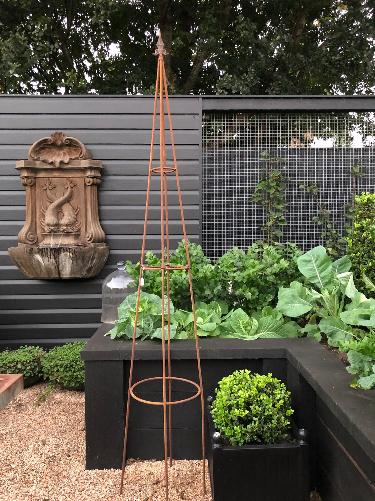 Rust Metal Growing Frame - Pair