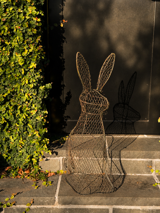 Large rabbit topiary - HAROLDS