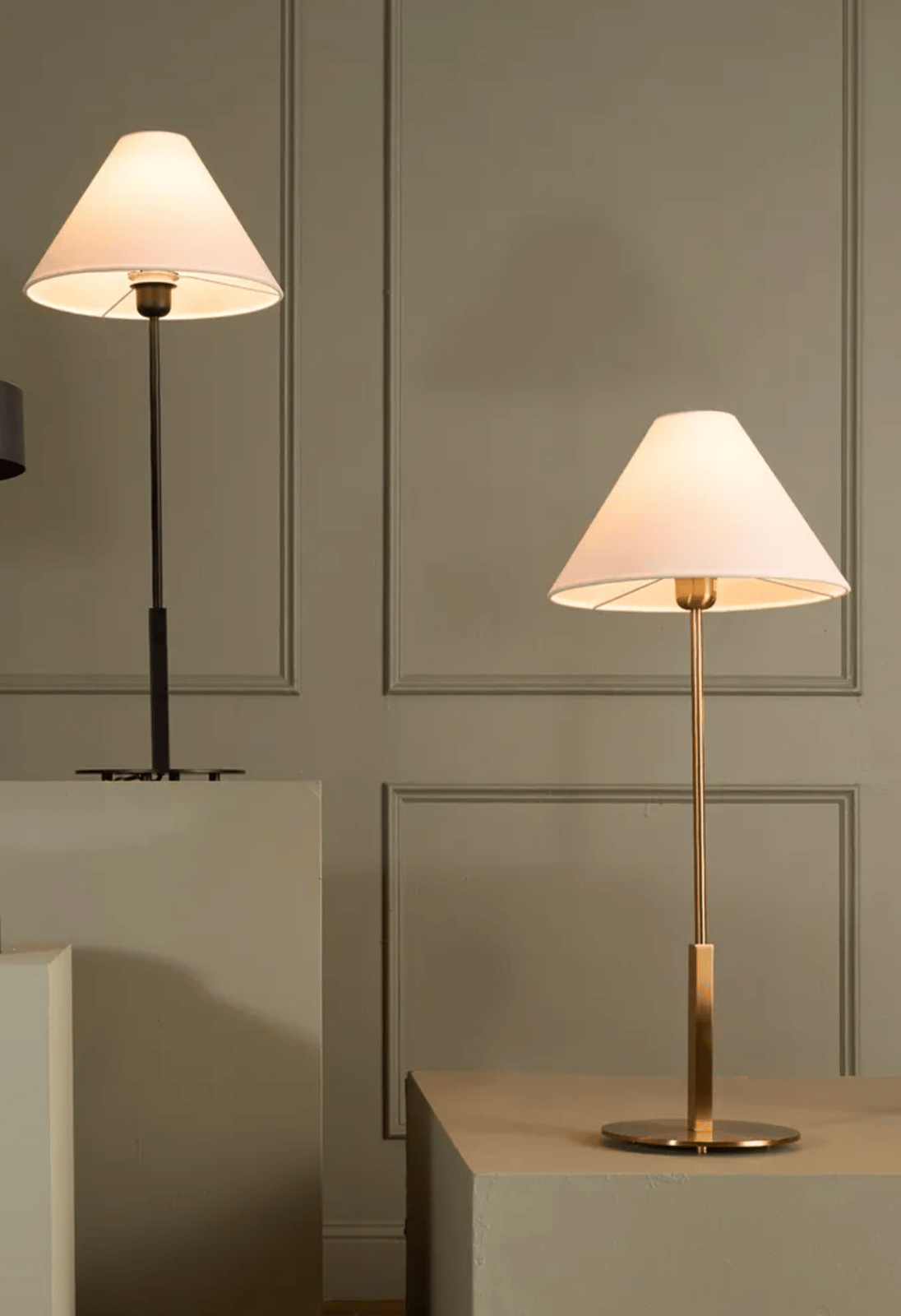 Classic Black Table Lamp