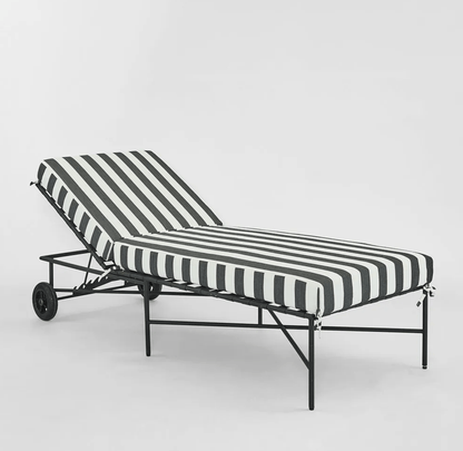 Harolds Signature Sun Lounge - Black and White Stripe