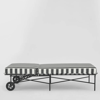Harolds Signature Sun Lounge - Black and White Stripe