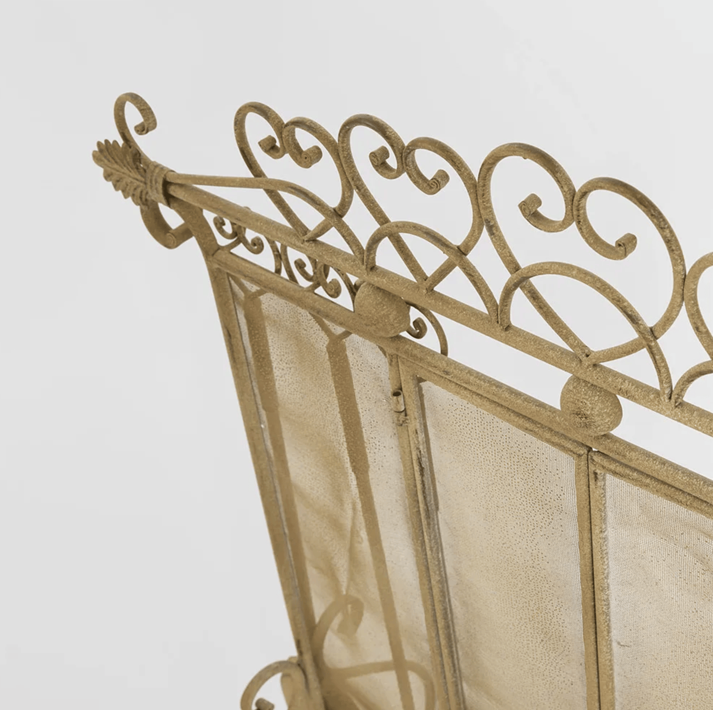 Amour Firescreen with Tools - Gold