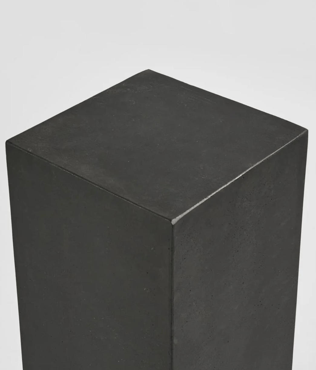 Monolith Plinth Black