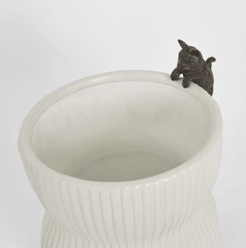 Garden Cat Pot Hugger