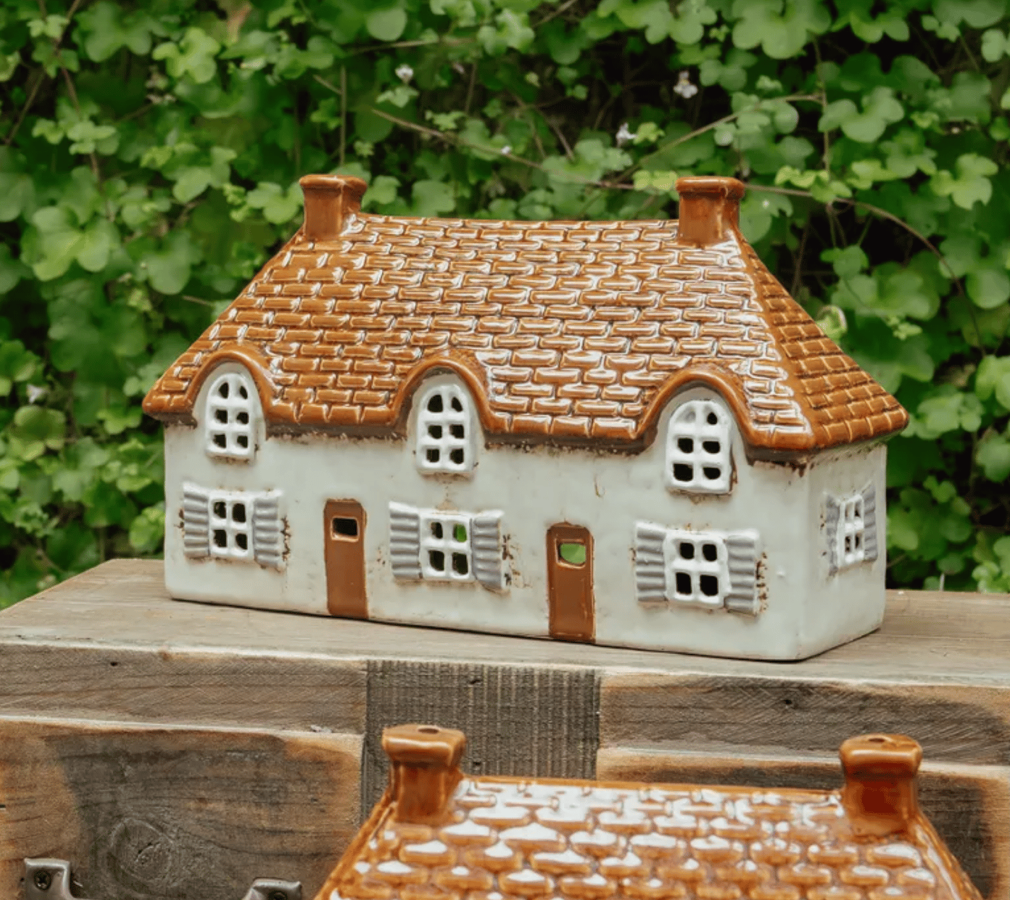 Brindle Row Tealight Cottage