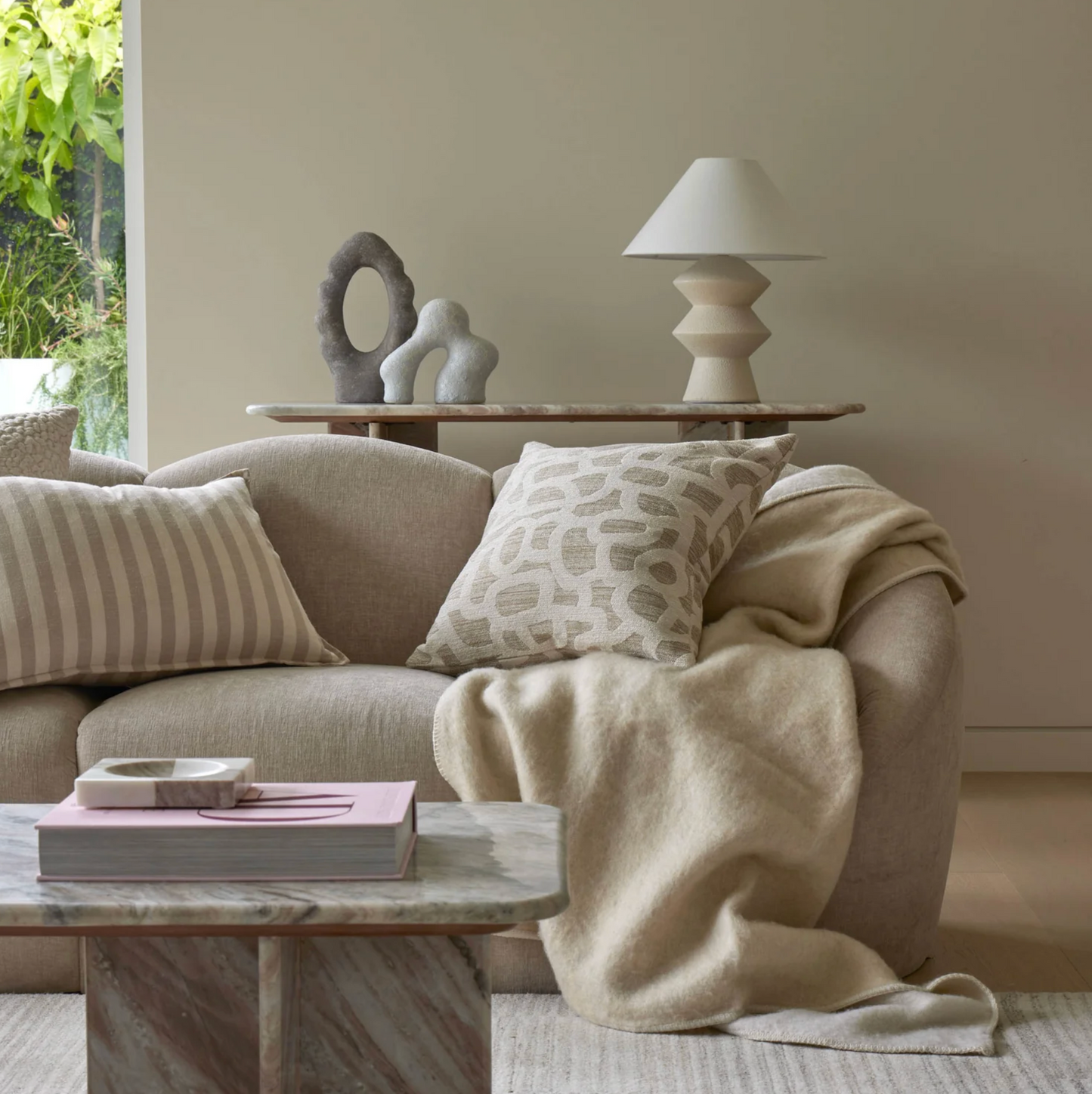 White inline cord switch for geometric table lamp