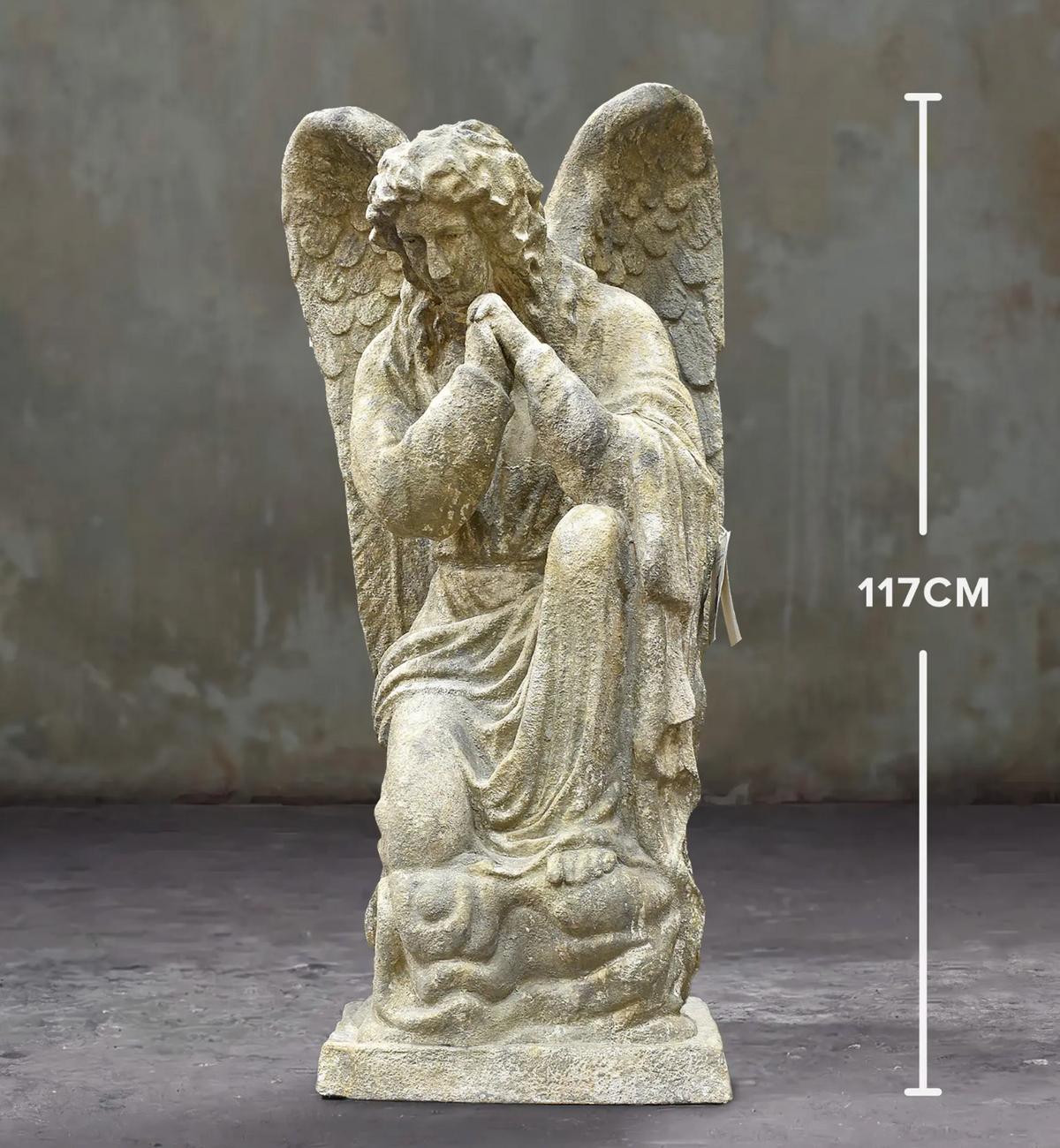 Front view of the kneeling angel statue with a 117cm height annotation