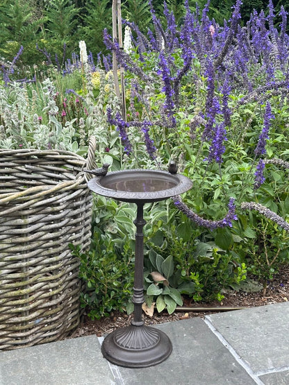 Petite Bird Bath