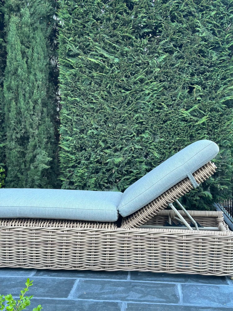 Harolds Signature Sunlounger