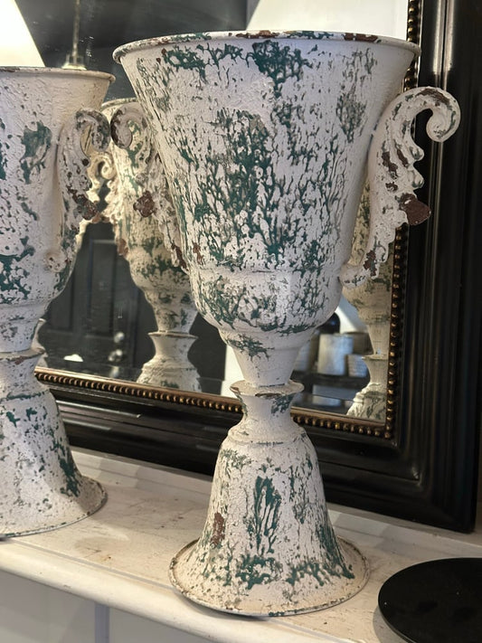 Jardin Metal Urn