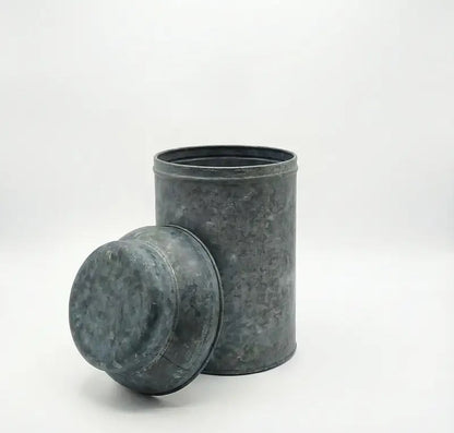 Chinois Zinc Storage Jar