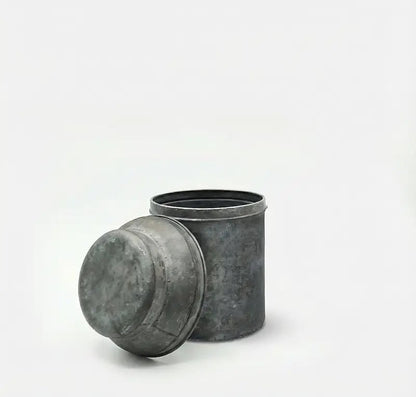 Chinois Zinc Storage Jar